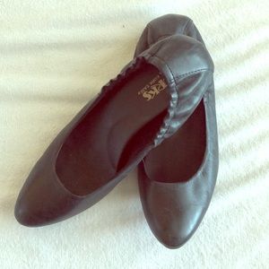 Comfy Black Kork-ease Flats!